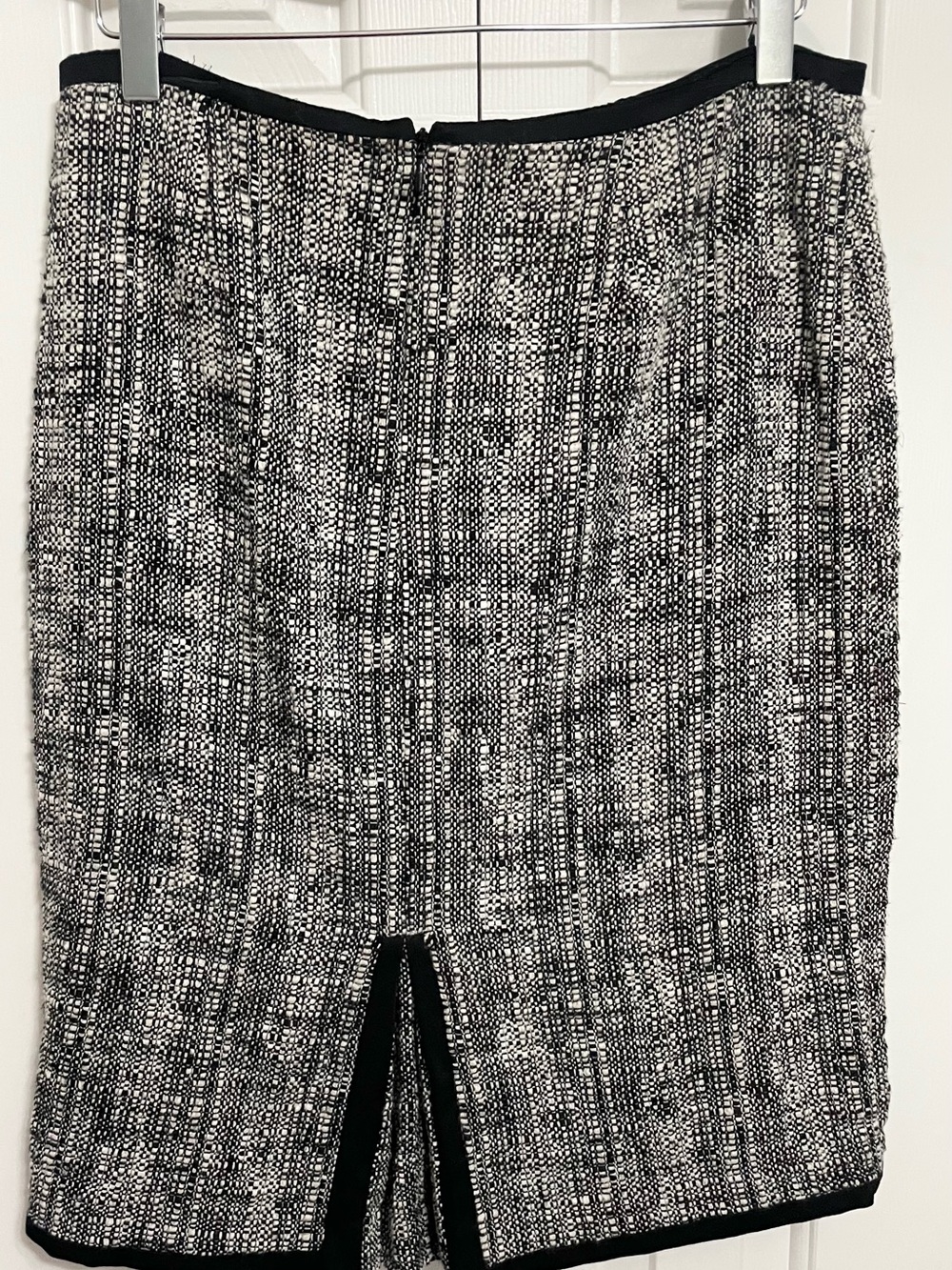 Talbots Black and White Tweed Pencil Skirt - Picture 2 of 3